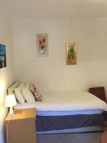 Imagen de la habitación del Hotel The Dragon and Restaurant. Foto 14