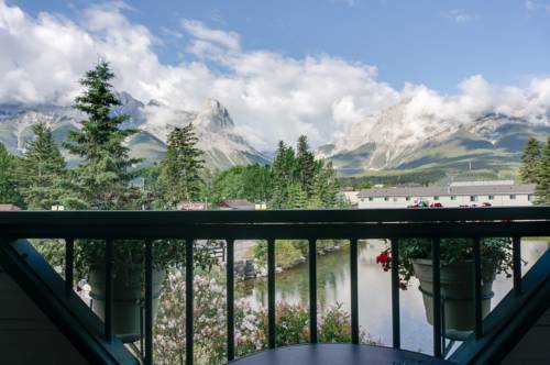 Imagen de la habitación del Hotel The Drake Inn, Canmore. Foto 6
