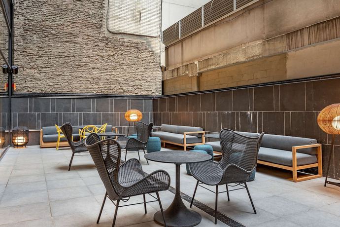 Imagen de los exteriores del Hotel The Draper New York, Tapestry Collection by Hilton. Foto 5