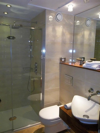 Imagen de la habitación del Hotel The Drayton Court. Foto 12