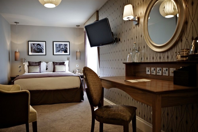 Imagen de la habitación del Hotel The Drayton Court. Foto 13