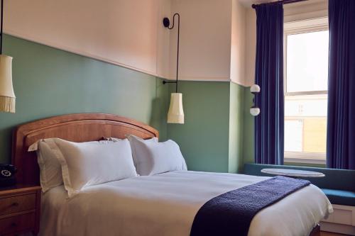 Imagen de la habitación del Hotel The Drayton. Foto 5