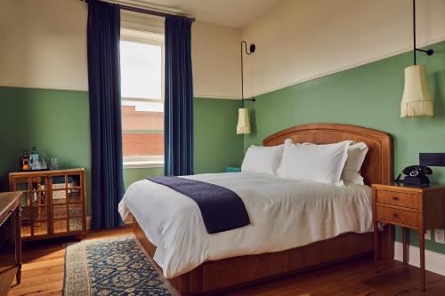 Imagen de la habitación del Hotel The Drayton. Foto 6