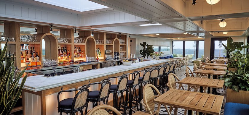 Imagen del bar/restaurante del Hotel The Drayton Savannah, Curio Collection by Hilton. Foto 2