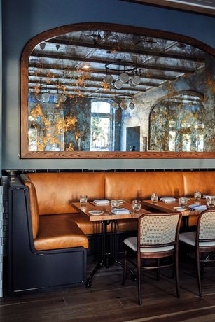 Imagen del bar/restaurante del Hotel The Drayton Savannah, Curio Collection by Hilton. Foto 8