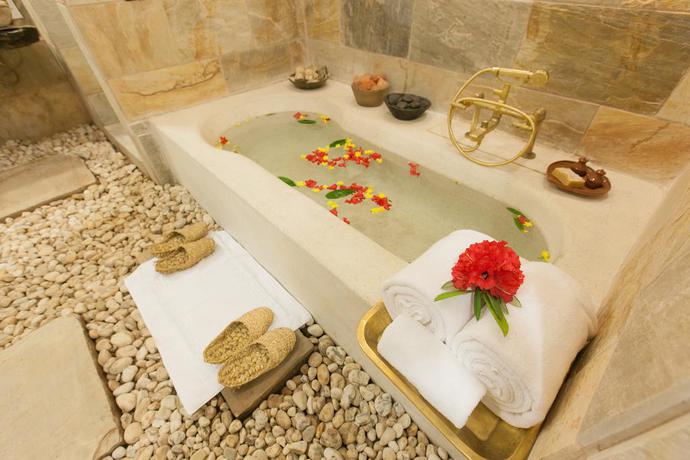 Imagen de los interiores del Hotel The Dwarikas Resort - Dhulikhel. Foto 13