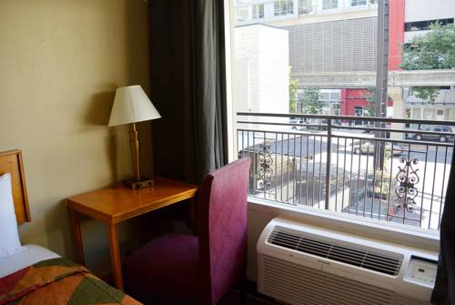 Imagen de la habitación del Hotel The Dylan, a Baymont by Wyndham. Foto 2