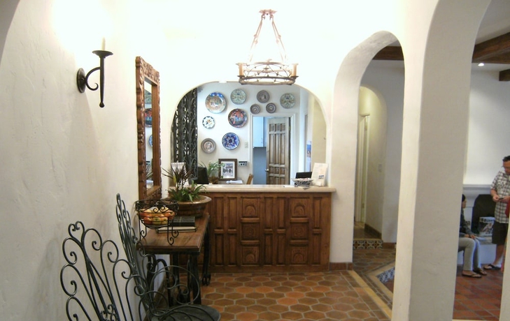 Imagen de los interiores del Hotel The Eagle Inn. Foto 17