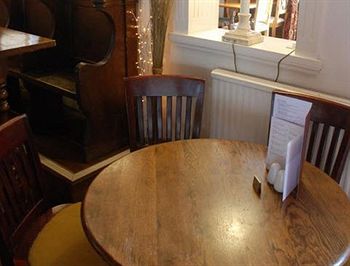 Imagen del bar/restaurante del Hotel The Eaton Oak. Foto 6