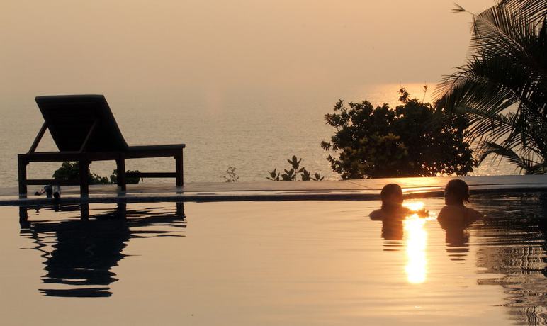 Imagen de la piscina del Hotel The Eco, The Poolside Beach Retreat. Foto 13