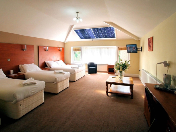 Imagen de la habitación del Hotel The Edgbaston Palace. Foto 10