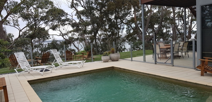 Imagen de la piscina del Hotel The Edgewater Bed and Breakfast. Foto 18