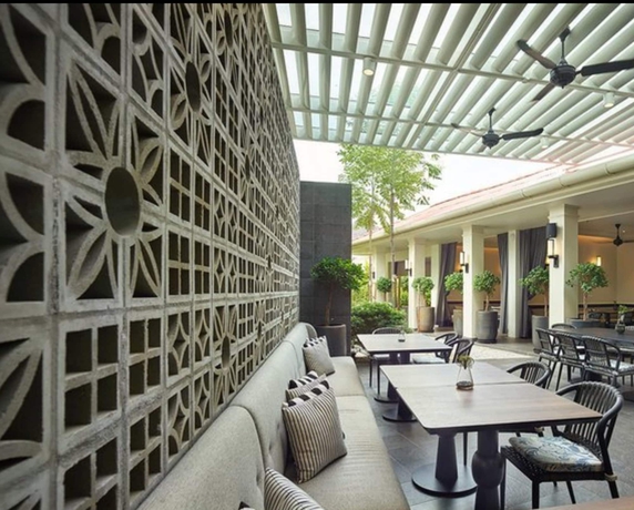 Imagen del bar/restaurante del Hotel The Edison George Town. Foto 3