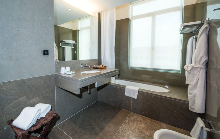 Imagen de la habitación del Hotel The Editory Artist Baixa Porto. Foto 17