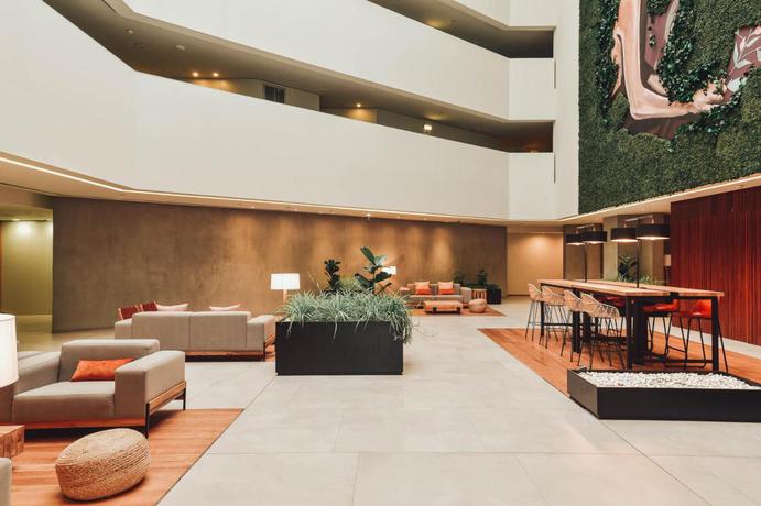 Imagen de los interiores del Hotel The Editory By The Sea Troia Comporta. Foto 9