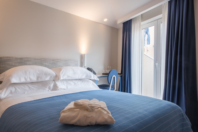 Imagen de la habitación del Hotel The Editory House Ribeira Porto. Foto 9