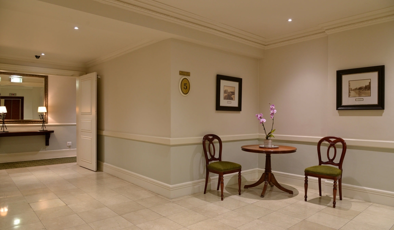 Imagen de los interiores del Hotel The Edward, Durban. Foto 14