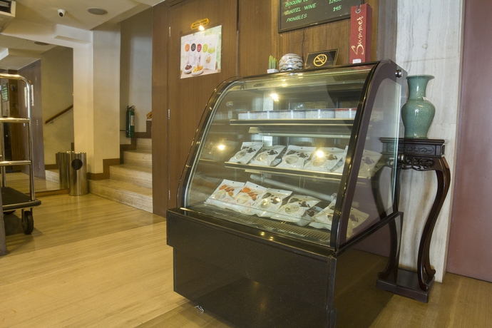 Imagen del bar/restaurante del Hotel The E-hotel Makati. Foto 3