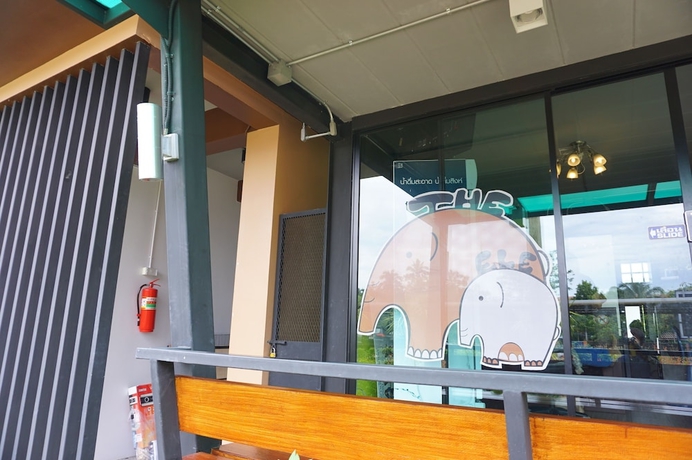 Imagen de los interiores del Hotel The Ele. Foto 17