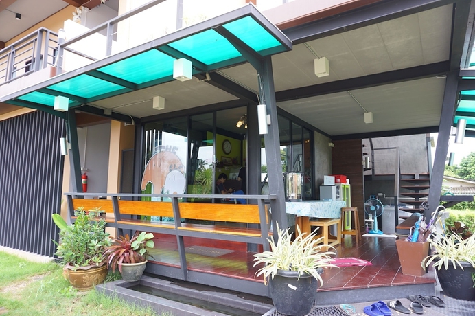 Imagen de los interiores del Hotel The Ele. Foto 18