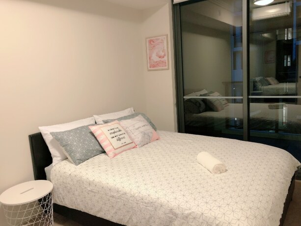 Imagen general del Hotel The Elegant Designer Home. Foto 5