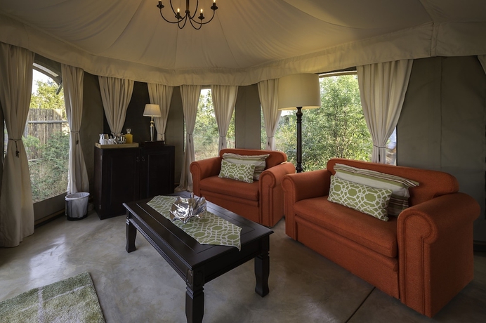 Imagen de la habitación del Hotel The Elephant Camp. Foto 4