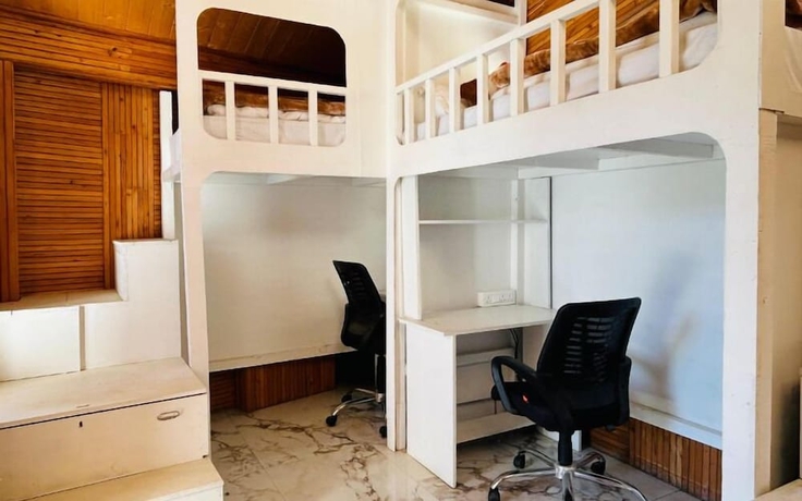 Imagen de la habitación del Hotel The Elevias. Foto 9