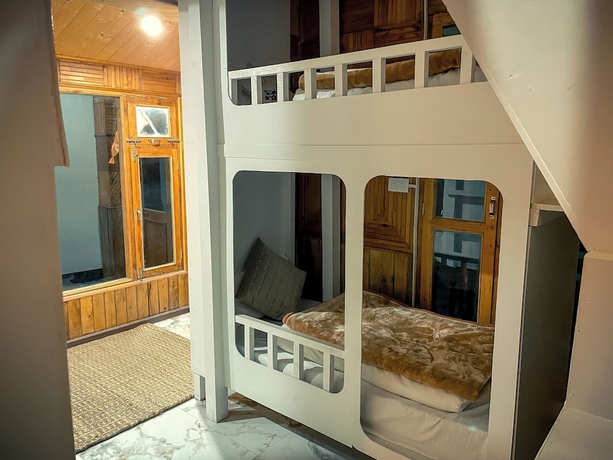 Imagen de la habitación del Hotel The Elevias. Foto 10