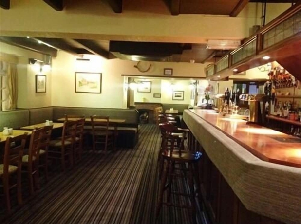 Imagen del bar/restaurante del Hotel The Ellerby Country Inn. Foto 12