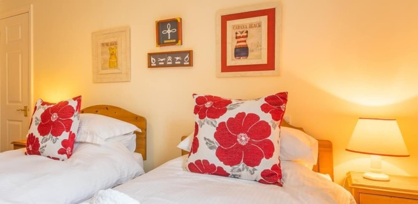 Imagen de la habitación del Hotel The Ellingham Cottages. Foto 10