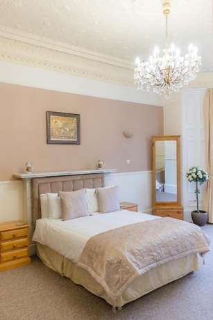 Imagen de la habitación del Hotel The Elm House. Foto 7