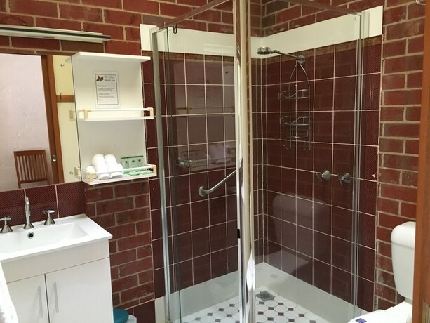 Imagen de la habitación del Hotel The Elms Motor Inn. Foto 24