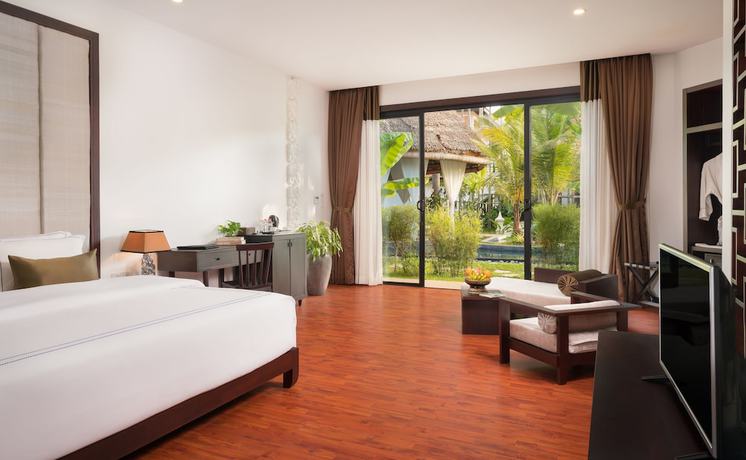 Imagen de la habitación del Hotel The Embassy Angkor Resort and Spa. Foto 14