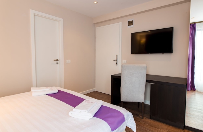 Imagen de la habitación del Hotel The Embassy Nord. Foto 3