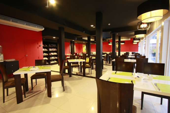 Imagen del bar/restaurante del Hotel The Embassy Sathorn. Foto 3