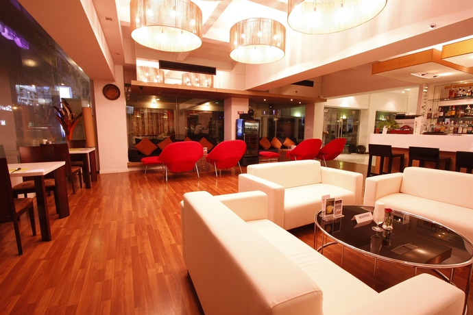 Imagen del bar/restaurante del Hotel The Embassy Sathorn. Foto 4