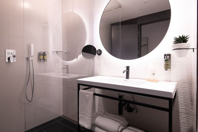 Imagen de la habitación del Hotel The Embassy Valletta. Foto 8