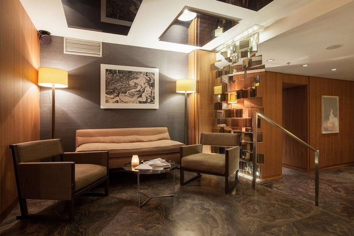 Imagen de los interiores del Hotel The Emblem. Foto 18