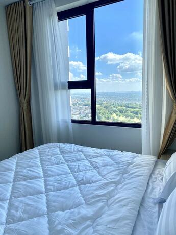 Imagen general del Hotel The Emerald Golf View, Thuan An. Foto 3