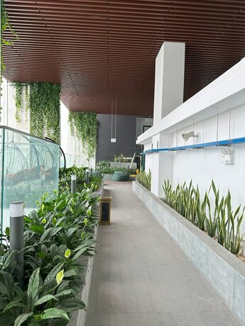 Imagen general del Hotel The Emerald Golf View, Thuan An. Foto 12