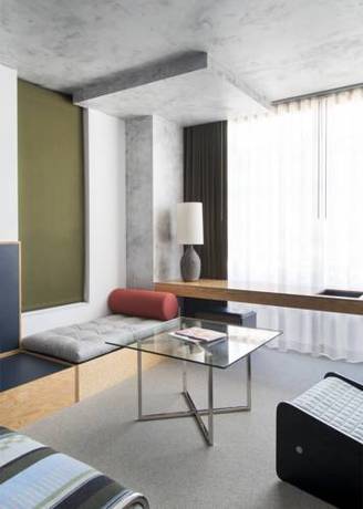 Imagen de la habitación del Hotel The Emily. Foto 2