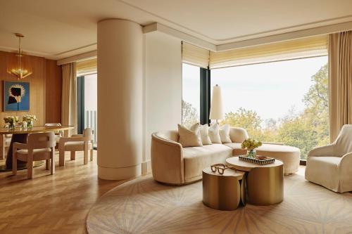 Imagen de la habitación del Hotel The Emory, Maybourne Collection. Foto 17