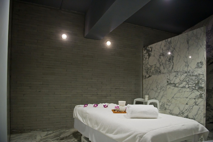 Imagen de los interiores del Hotel The Emperor Tiananmen Beijing. Foto 10