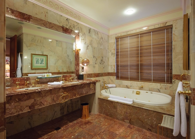 Imagen de la habitación del Hotel The Empire Brunei. Foto 5