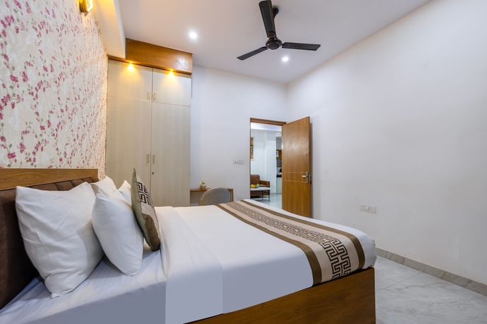 Imagen de la habitación del Hotel The Empire Sector 45 Gurgaon. Foto 11