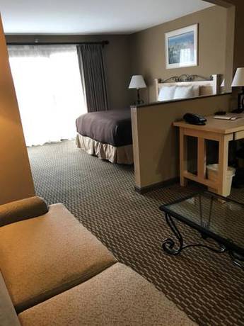 Imagen de la habitación del Hotel The Encinitan & Suites. Foto 4