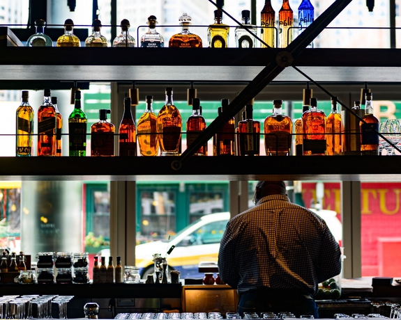 Imagen del bar/restaurante del Hotel The Envoy , Autograph Collection. Foto 7