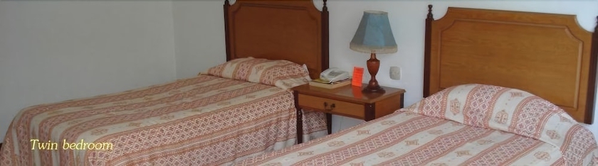 Imagen de los exteriores del Hotel The Equator. Foto 11