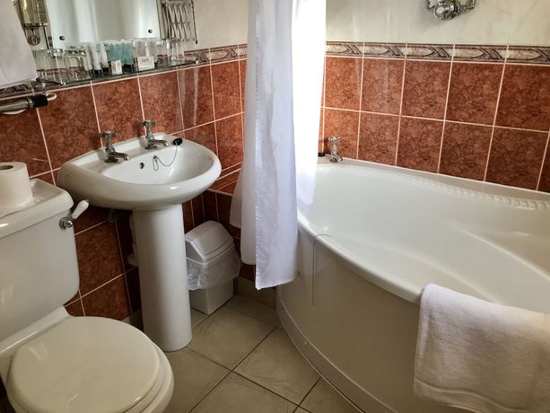 Imagen de la habitación del Hotel The Evenhill. Foto 10