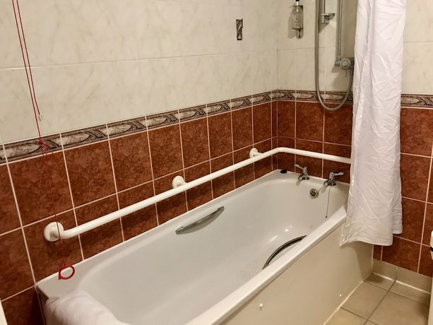 Imagen de la habitación del Hotel The Evenhill. Foto 13